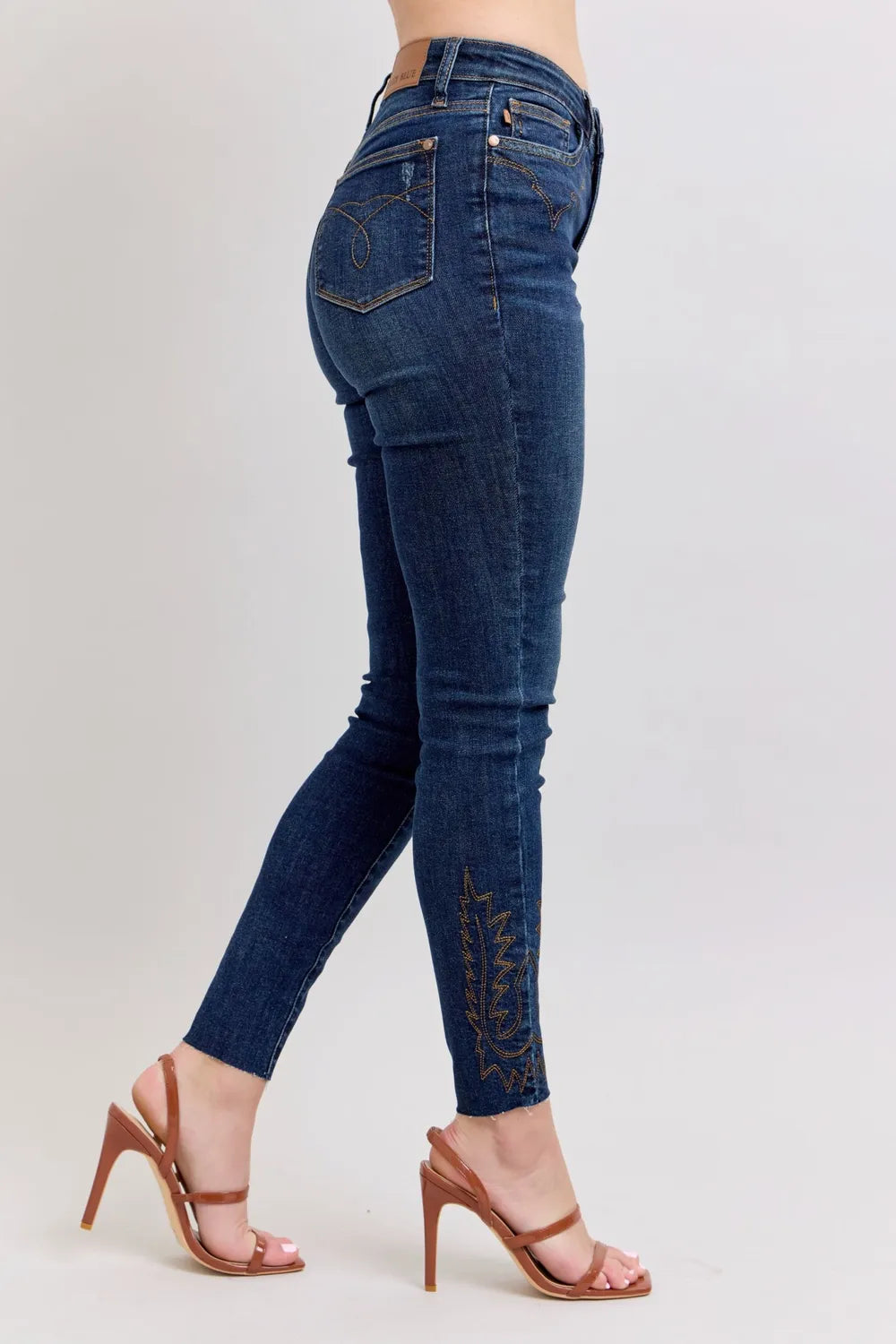 Judy Blue Embroidered High Rise Skinny Jeans